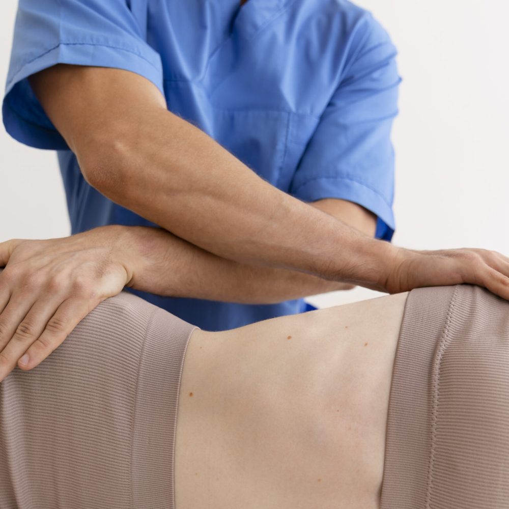 nurse-with-patient-osteopathy-session