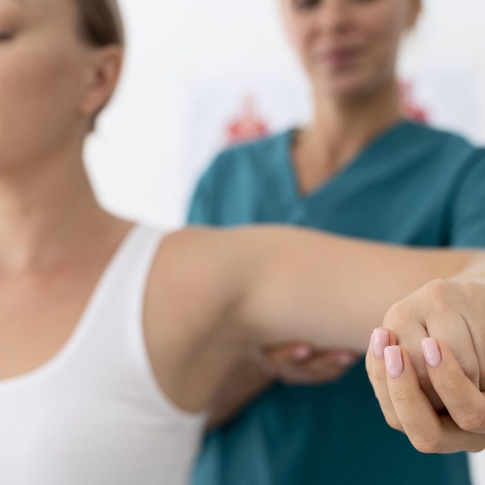 woman-having-physiotherapy-session